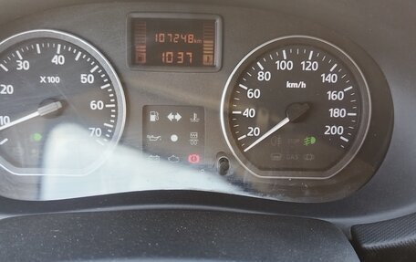 Renault Sandero I, 2013 год, 610 000 рублей, 5 фотография