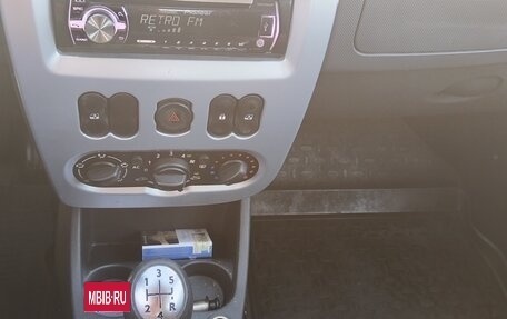 Renault Sandero I, 2013 год, 610 000 рублей, 6 фотография