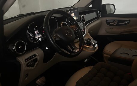 Mercedes-Benz V-Класс, 2015 год, 7 900 000 рублей, 2 фотография