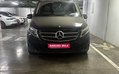Mercedes-Benz V-Класс, 2015 год, 7 900 000 рублей, 12 фотография