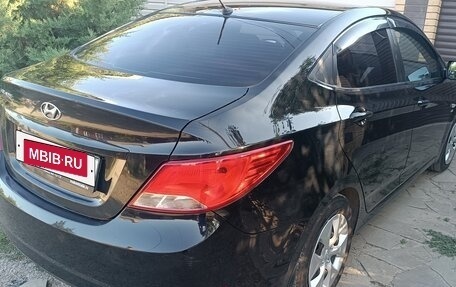 Hyundai Solaris II рестайлинг, 2016 год, 945 000 рублей, 4 фотография
