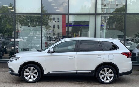 Mitsubishi Outlander III рестайлинг 3, 2015 год, 1 176 111 рублей, 5 фотография