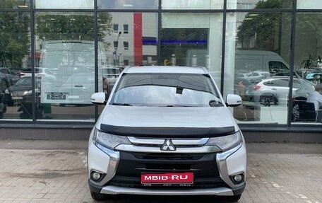 Mitsubishi Outlander III рестайлинг 3, 2015 год, 1 176 111 рублей, 2 фотография