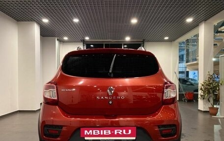 Renault Sandero II рестайлинг, 2018 год, 915 000 рублей, 4 фотография
