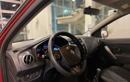 Renault Sandero II рестайлинг, 2018 год, 915 000 рублей, 22 фотография