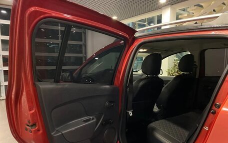 Renault Sandero II рестайлинг, 2018 год, 915 000 рублей, 23 фотография