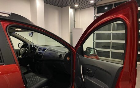 Renault Sandero II рестайлинг, 2018 год, 915 000 рублей, 26 фотография