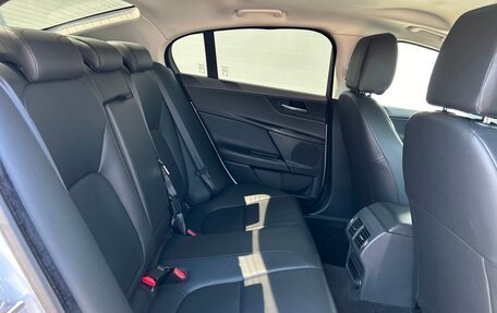 Jaguar XE I рестайлинг, 2015 год, 1 652 800 рублей, 11 фотография