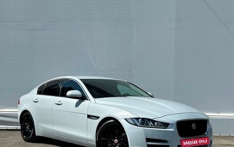 Jaguar XE I рестайлинг, 2015 год, 1 652 800 рублей, 3 фотография
