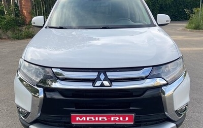 Mitsubishi Outlander III рестайлинг 3, 2018 год, 1 700 000 рублей, 1 фотография