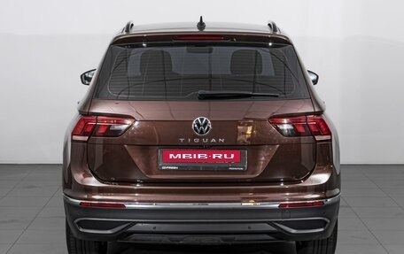 Volkswagen Tiguan II, 2021 год, 2 384 000 рублей, 4 фотография