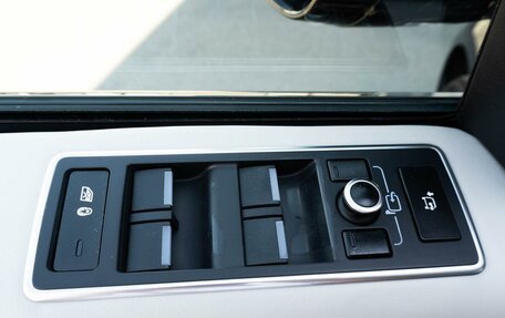 Land Rover Range Rover IV рестайлинг, 2014 год, 3 675 000 рублей, 16 фотография