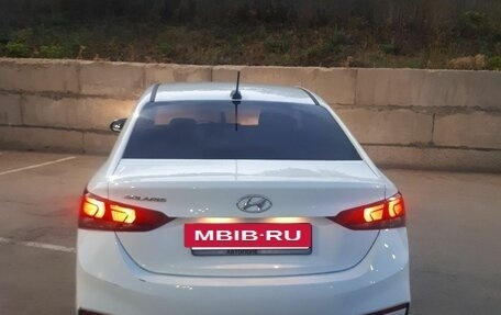 Hyundai Solaris II рестайлинг, 2018 год, 1 150 000 рублей, 2 фотография