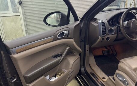 Porsche Cayenne III, 2011 год, 2 099 000 рублей, 11 фотография