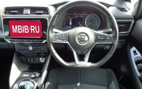 Nissan Leaf II, 2020 год, 1 350 000 рублей, 16 фотография