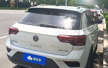 Volkswagen T-Roc I, 2021 год, 1 800 000 рублей, 3 фотография