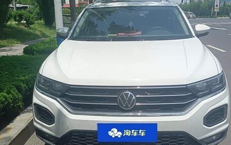 Volkswagen T-Roc I, 2021 год, 1 800 000 рублей, 2 фотография