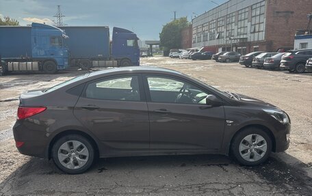 Hyundai Solaris II рестайлинг, 2016 год, 1 000 000 рублей, 5 фотография