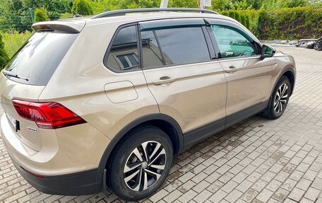 Volkswagen Tiguan II, 2020 год, 3 050 000 рублей, 3 фотография