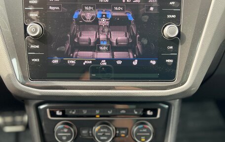 Volkswagen Tiguan II, 2020 год, 3 050 000 рублей, 17 фотография