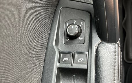 Volkswagen Tiguan II, 2020 год, 3 050 000 рублей, 18 фотография