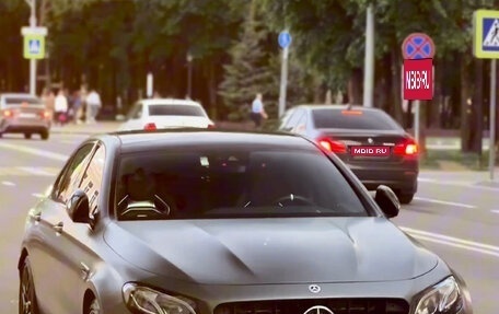 Mercedes-Benz E-Класс AMG, 2018 год, 7 699 000 рублей, 1 фотография