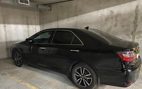 Toyota Camry, 2017 год, 2 170 000 рублей, 10 фотография
