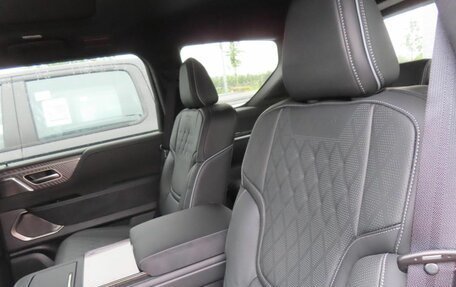 Infiniti QX80, 2025 год, 19 035 000 рублей, 29 фотография