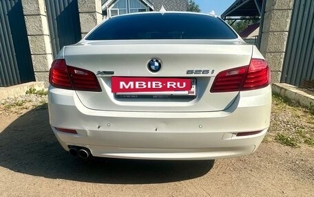 BMW 5 серия, 2016 год, 2 200 000 рублей, 13 фотография