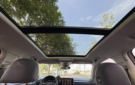 Volkswagen Tiguan II, 2022 год, 2 900 000 рублей, 5 фотография