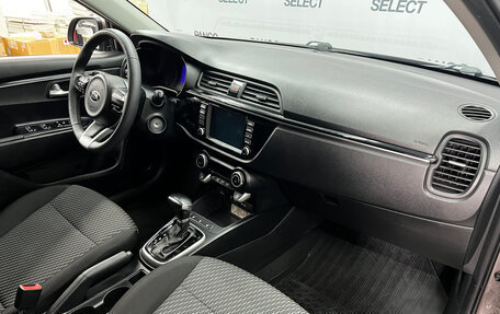 KIA Rio IV, 2018 год, 1 389 000 рублей, 8 фотография