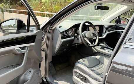 Volkswagen Touareg III, 2021 год, 3 750 000 рублей, 6 фотография