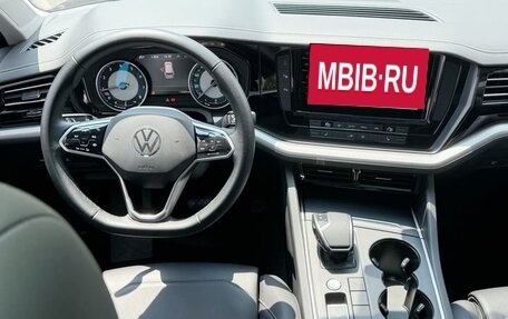 Volkswagen Touareg III, 2021 год, 3 750 000 рублей, 4 фотография