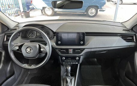 Skoda Rapid II, 2021 год, 1 680 000 рублей, 10 фотография