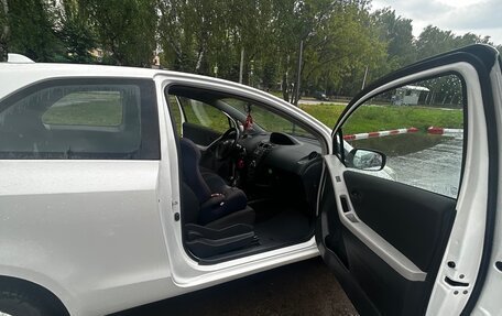 Toyota Yaris III рестайлинг, 2009 год, 550 000 рублей, 9 фотография