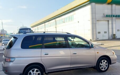 Toyota Gaia, 2001 год, 650 000 рублей, 2 фотография