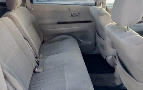 Toyota Gaia, 2001 год, 650 000 рублей, 8 фотография