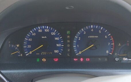 Toyota Gaia, 2001 год, 650 000 рублей, 13 фотография