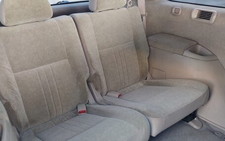 Toyota Gaia, 2001 год, 650 000 рублей, 7 фотография