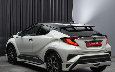 Toyota C-HR I рестайлинг, 2020 год, 2 148 000 рублей, 6 фотография