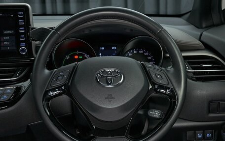 Toyota C-HR I рестайлинг, 2020 год, 2 148 000 рублей, 11 фотография