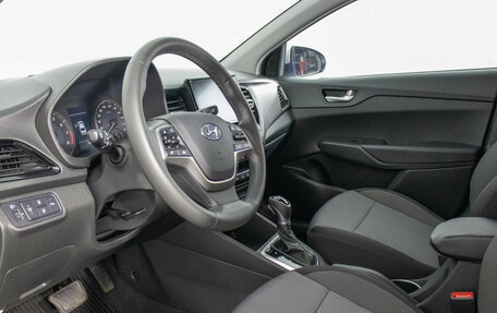 Hyundai Solaris II рестайлинг, 2021 год, 1 530 000 рублей, 10 фотография