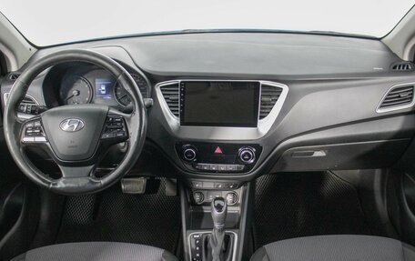 Hyundai Solaris II рестайлинг, 2017 год, 1 150 000 рублей, 13 фотография