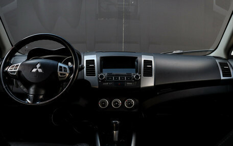 Mitsubishi Outlander III рестайлинг 3, 2007 год, 997 000 рублей, 12 фотография