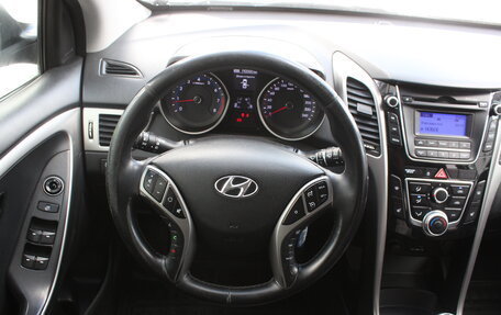 Hyundai i30 II рестайлинг, 2012 год, 797 000 рублей, 17 фотография