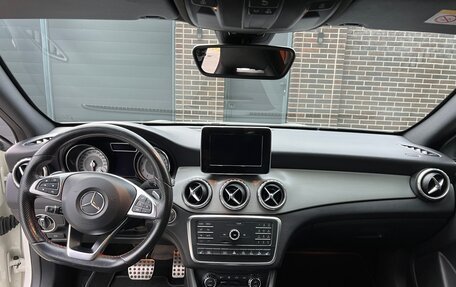 Mercedes-Benz GLA, 2016 год, 2 400 000 рублей, 11 фотография