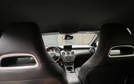 Mercedes-Benz GLA, 2016 год, 2 400 000 рублей, 13 фотография