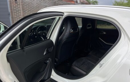 Mercedes-Benz GLA, 2016 год, 2 400 000 рублей, 19 фотография