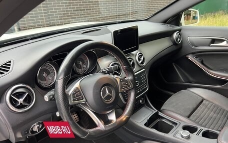 Mercedes-Benz GLA, 2016 год, 2 400 000 рублей, 15 фотография
