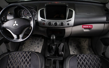 Mitsubishi L200 IV рестайлинг, 2013 год, 1 449 000 рублей, 7 фотография